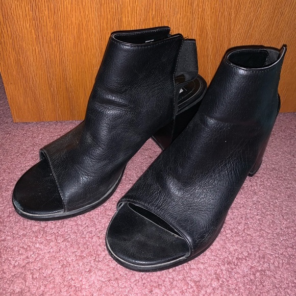 Steve Madden open toe heels - Picture 1 of 9